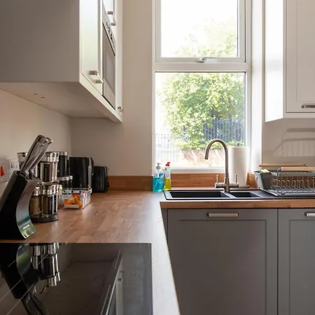 Holiday home Stylish In 10 Mins From Centre