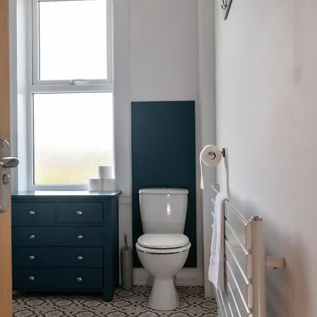 Stylish In 10 Mins From Centre Leeds (West Yorkshire)